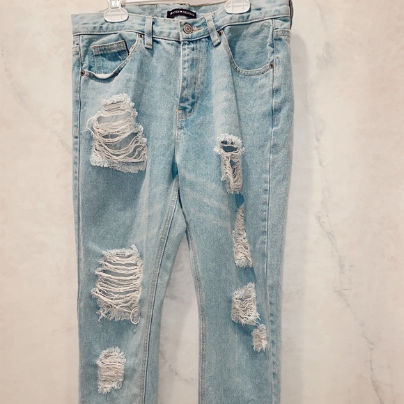 Brandy Melville Denim - brandy melville ripped blue jeans